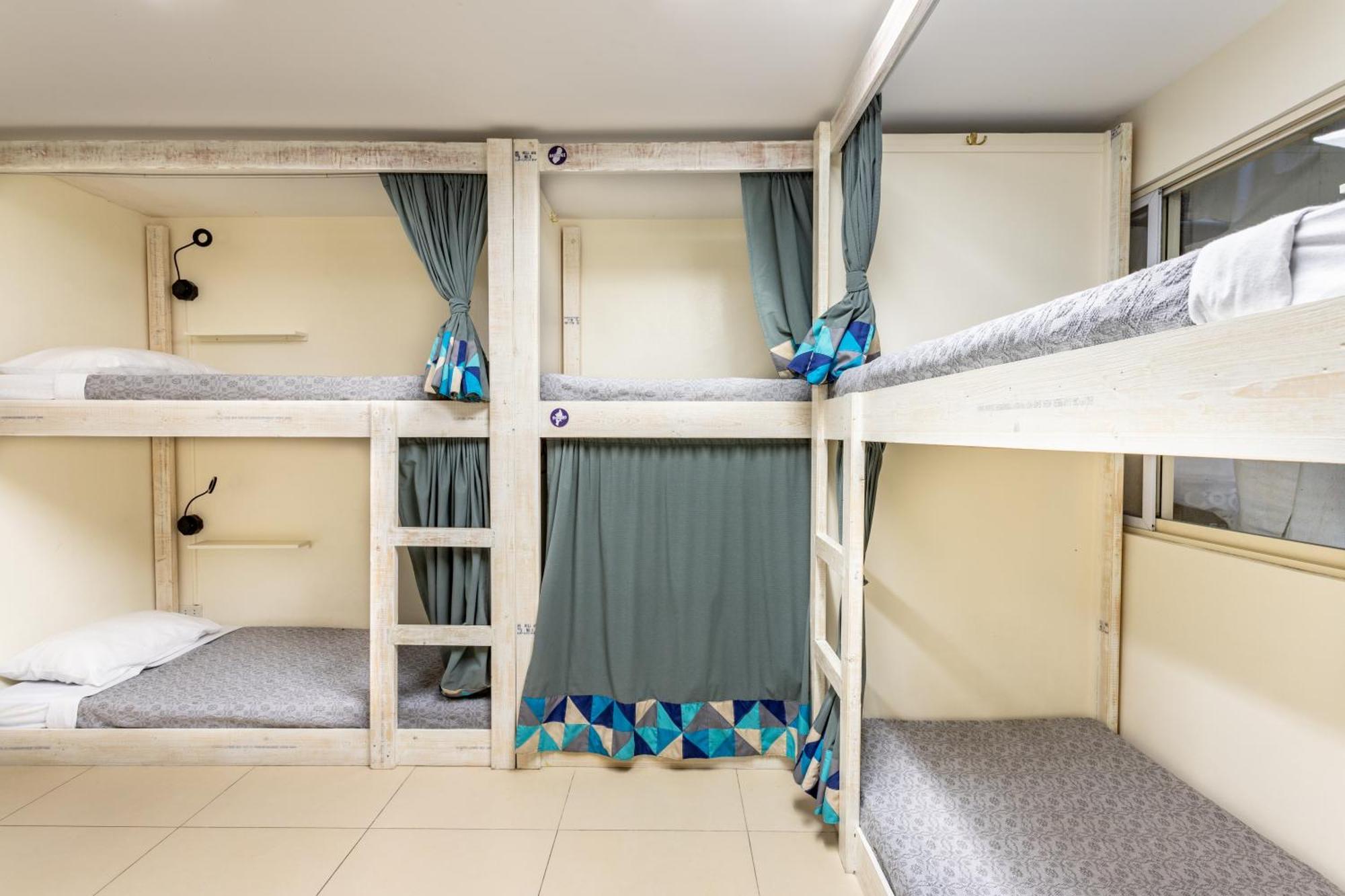 Baybayin Hostel - Pasay Close To Airport Bilik gambar