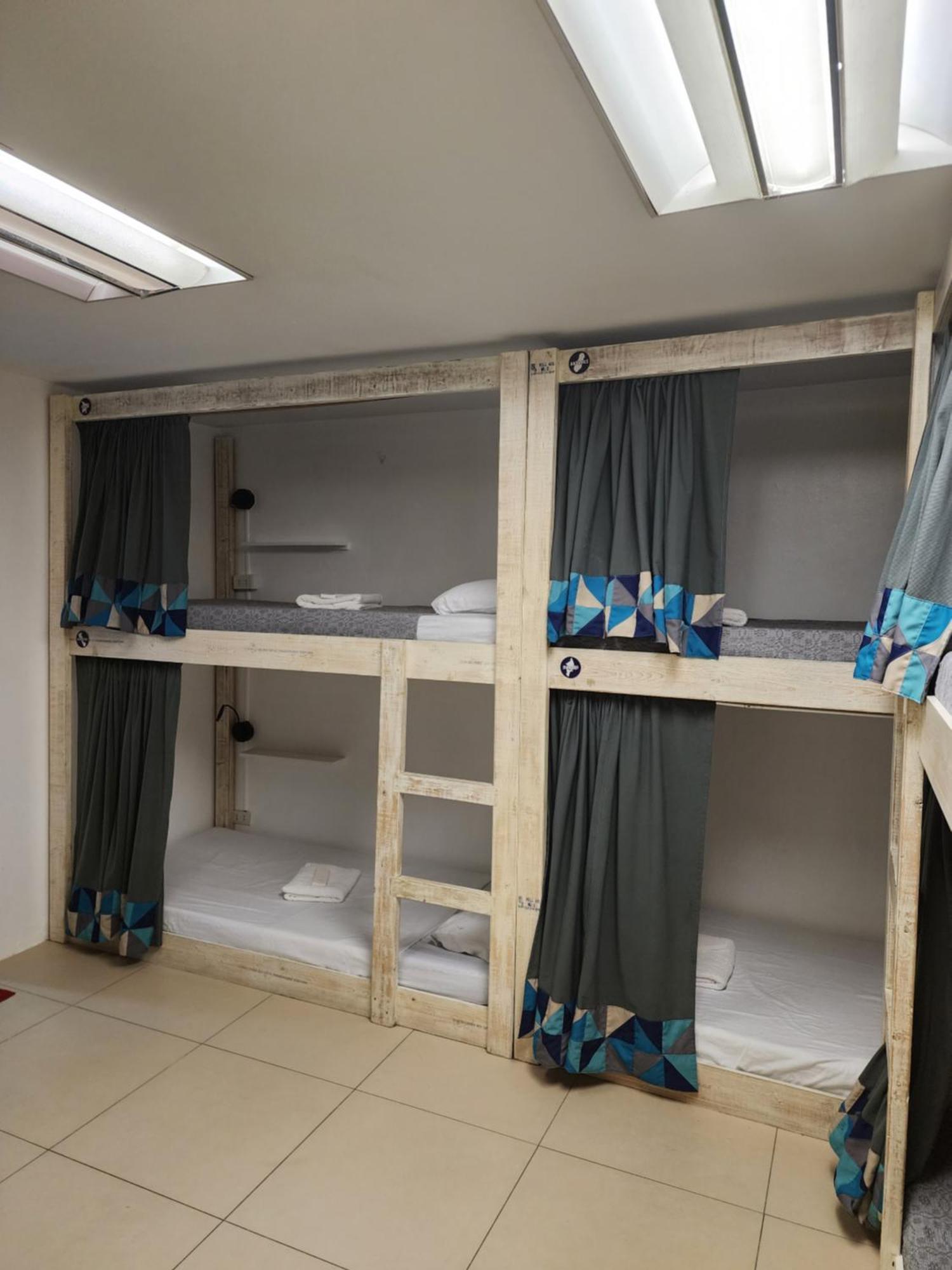 Baybayin Hostel - Pasay Close To Airport Bilik gambar